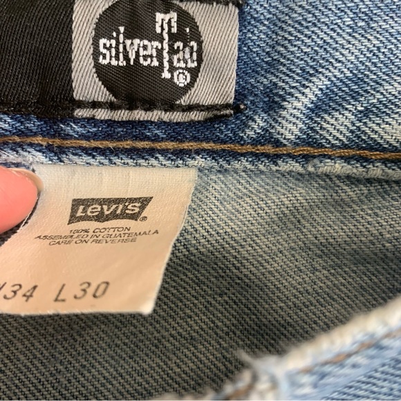 Levi’s Silvertab High Waisted Baggy Y2K Jeans Size 34 - Picture 9 of 14